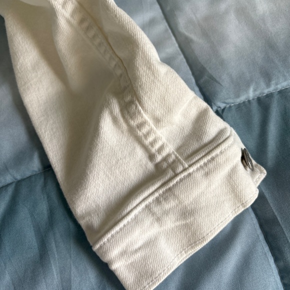 Levis White Jean Jacket - Picture 5 of 6